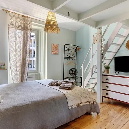 Bed & Breakfast L'etoile Du Vieux Port La Rochelle (Charente-Maritime)
