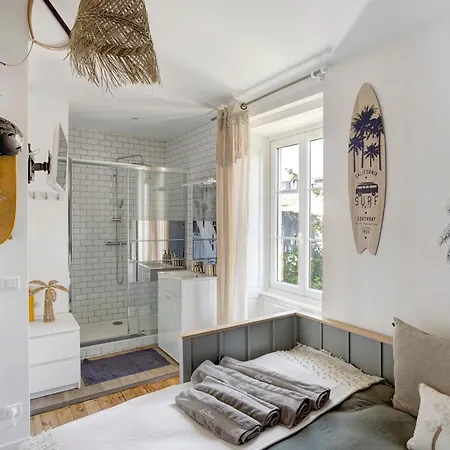 L'etoile Du Vieux Port Bed & Breakfast 3*